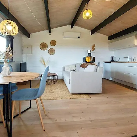 4 Person In Karrebaeksminde-by Traum